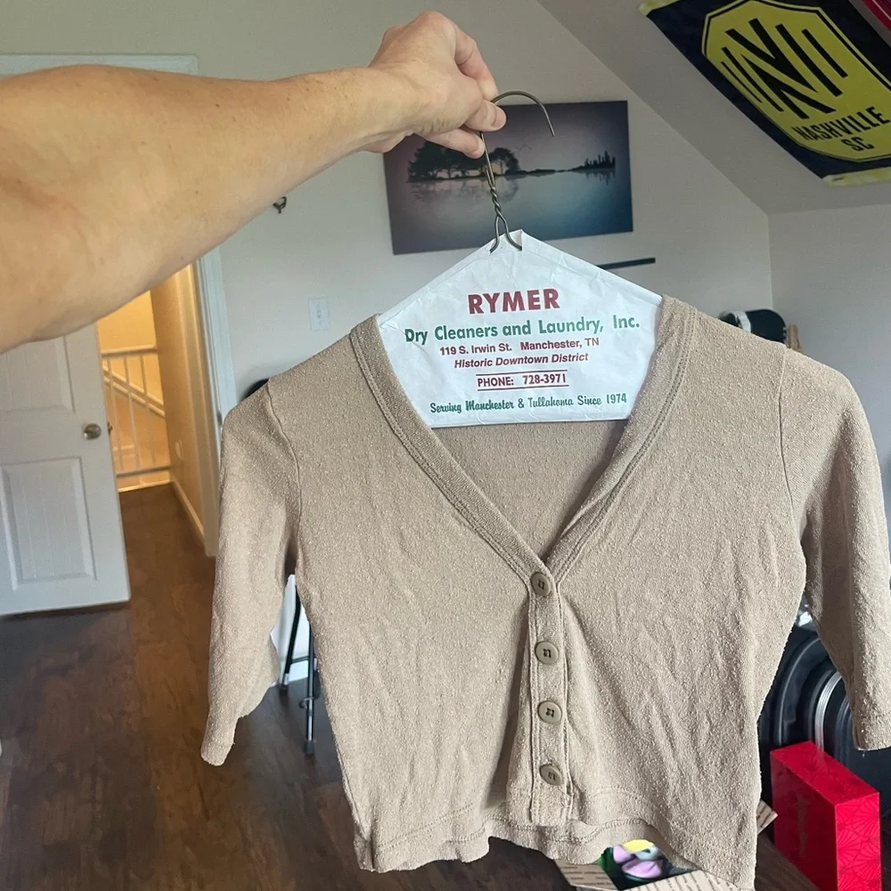 OZMA Tan Button-Up Crop Top - Picture 13 of 13